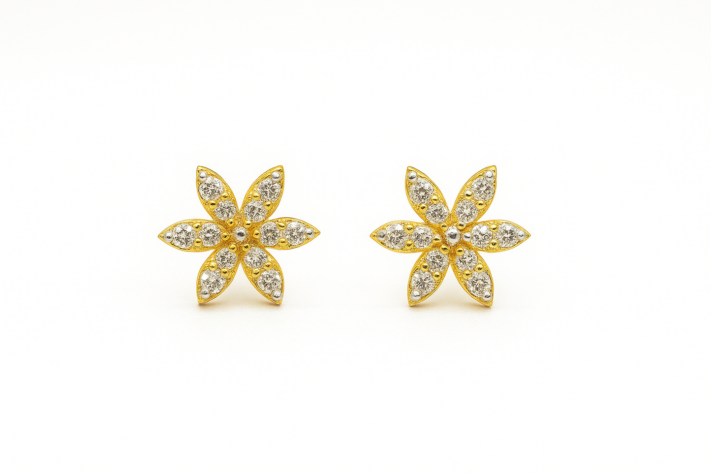 SIX-PETAL FLOWER STUDD EARRING