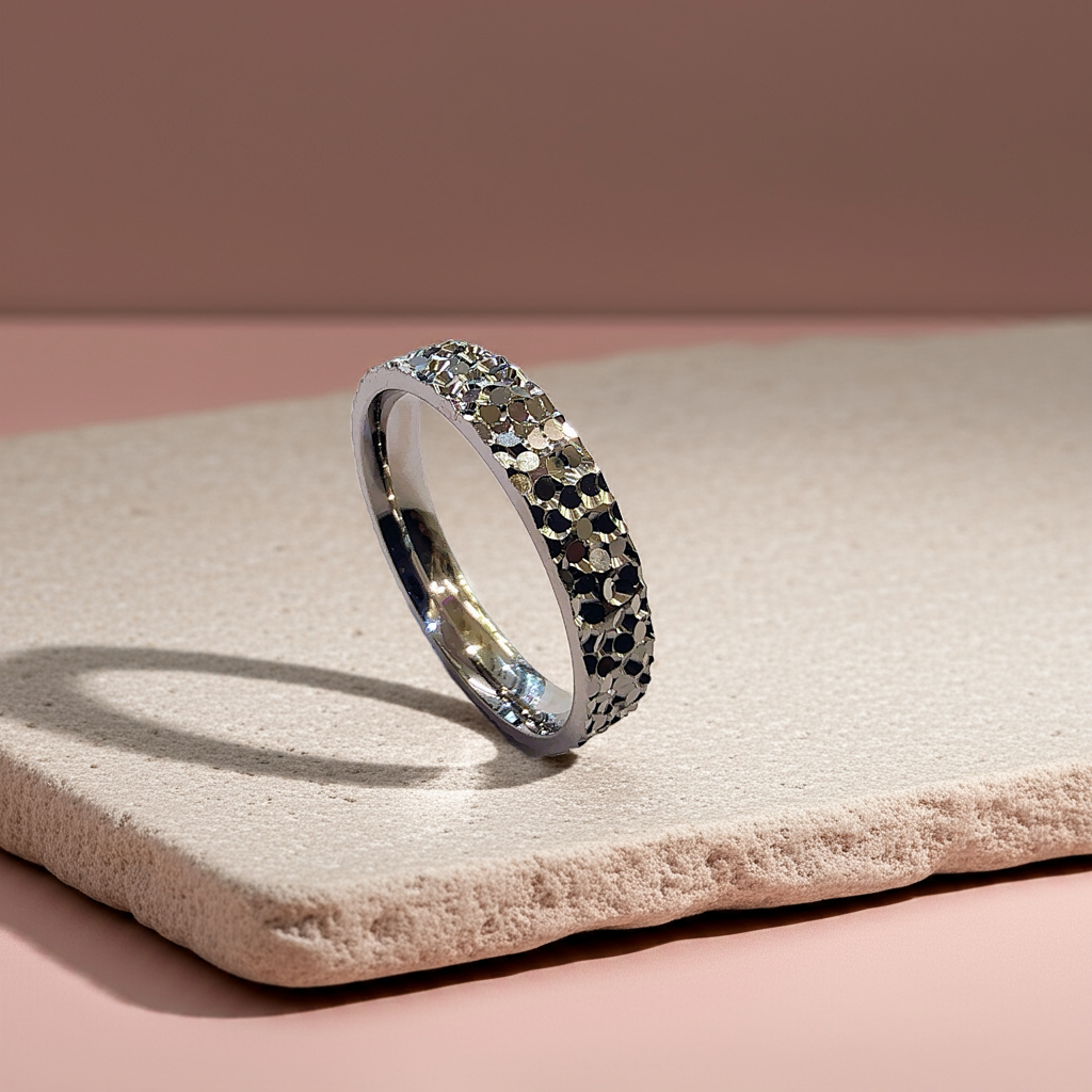 BAND RING DIAMOND TEXTURED (UNISEX & UNIQUE)