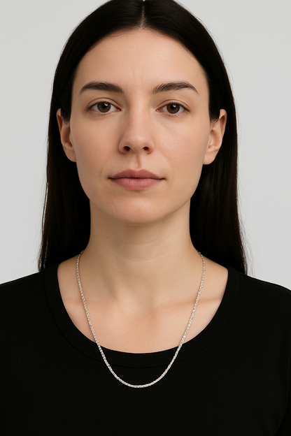 Sleek Minimalist Silver Chain 18 Inch Unisex Desing