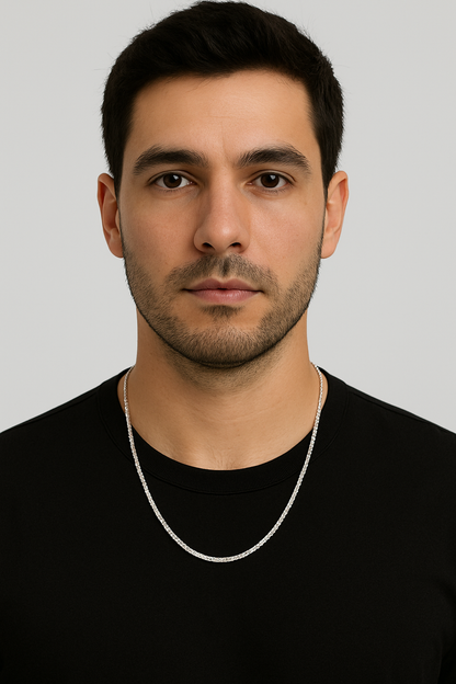 Sleek Minimalist Silver Chain 18 Inch Unisex Desing