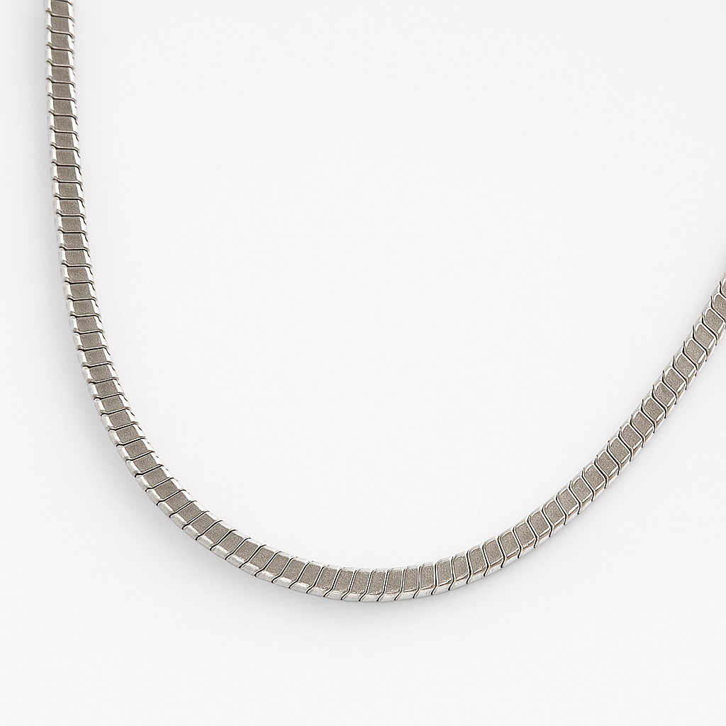 sleek chain ( Pure Silver Chain for Men Women 18 inch)